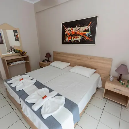 Antinoos Szálloda 3*