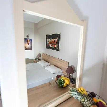 Hotel Antinoos Piskopianón