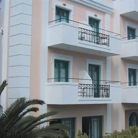 Antinoos Hotel 3*