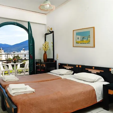 Antinoos Hotel 3*